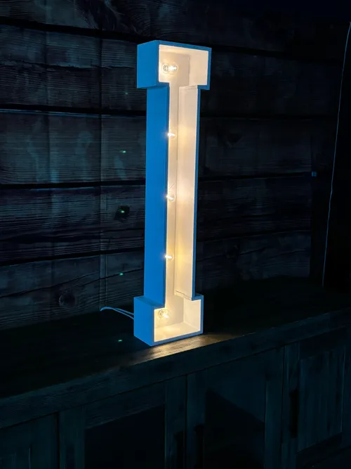 36in Marquee Lighted Letter I