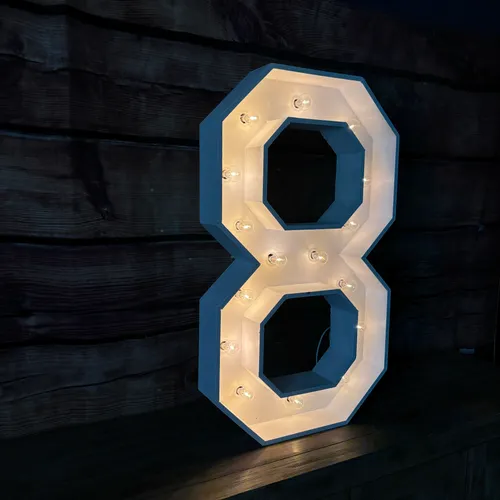 36in Marquee Lighted Number 8