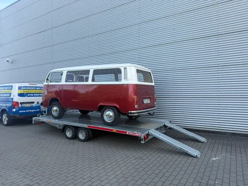 Fahrzeugtransportanhänger kippbar bis 3000 kg