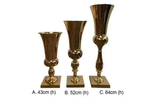 VA06 Vase - Fluted Gold (Assorted)