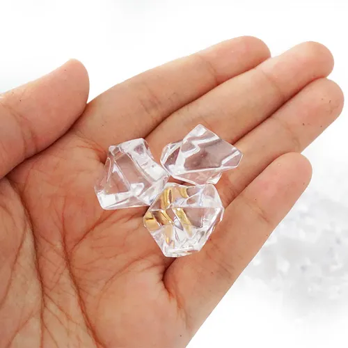 VFC031 Vase Fillers Crystal - White Large (1 unit)