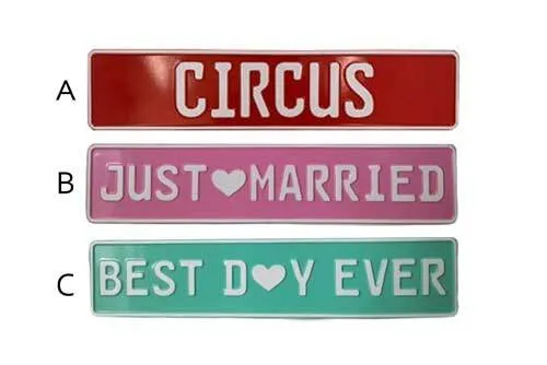 PR101 Circus Sign - Metal