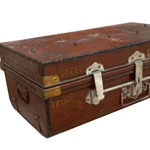 MB080 Metal Trunk - Vintage Brown