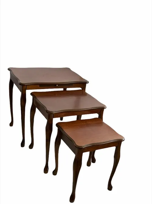 FT043 Nesting Table