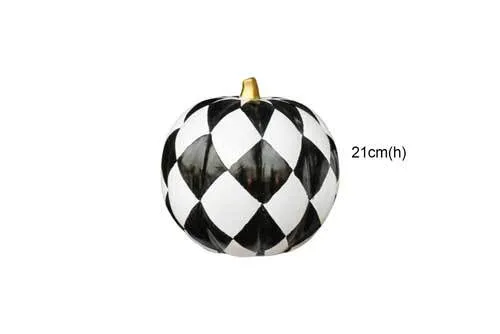 AFP05 Pumpkin - Harlequin Black & White