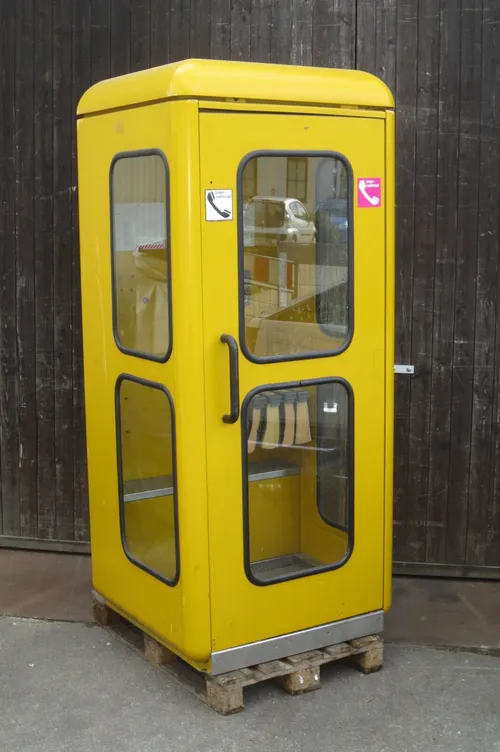 Telefonzelle gelb abgerundete Ecken