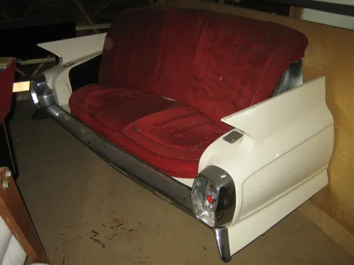 Sofa Cadilllac weiss - rot 1962, Hecksofa
