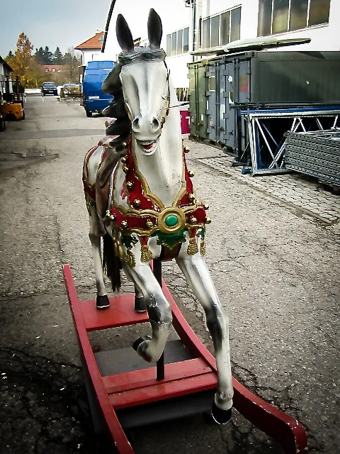 Schaukelpferd, Holz, handbemalt Karussellpferd