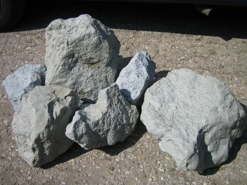 Fels Stein Kunststoff grau groß