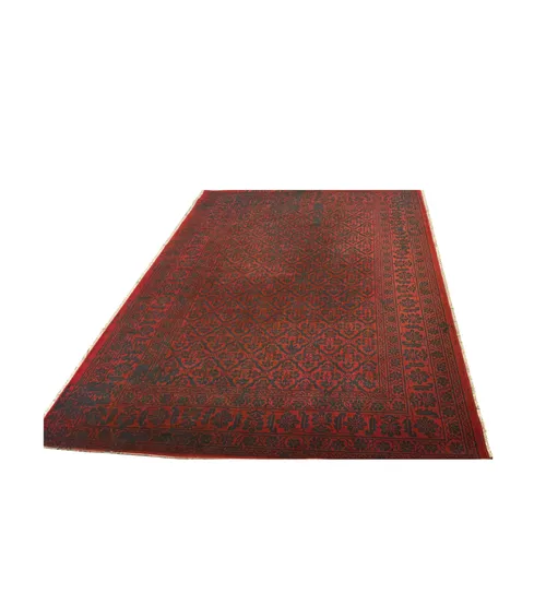 Tapete vermelho escuro