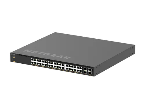 Netgear M4250 Ethernet box USB to USBc