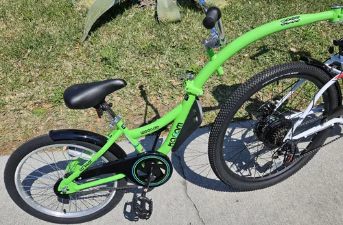 Tag Along (attach to our STANDARD bikes only) ($35 for 3 days, $45/week)