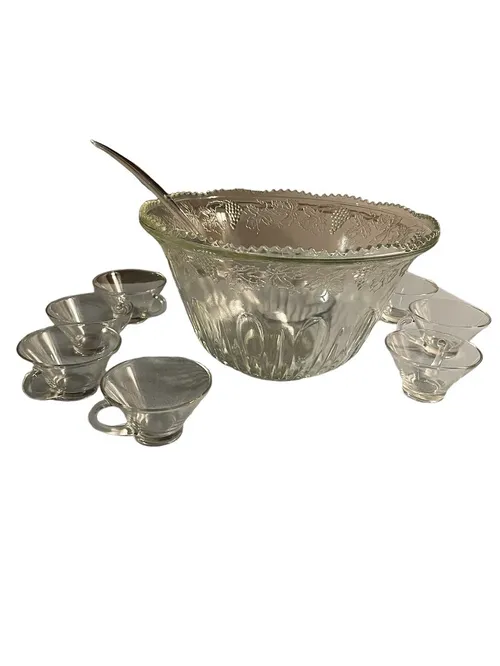 Punch Bowl- Clear with eight glasses