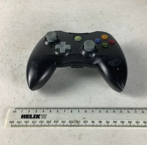 Black Xbox 360 Controller