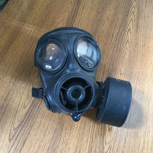 Black Rubber Full Face Gas Mask with Black Canister