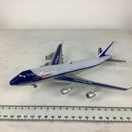 Toy jumbo jet