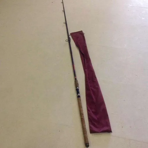 Wooden Handled Maroon Fishing Rod With Maroon Bag