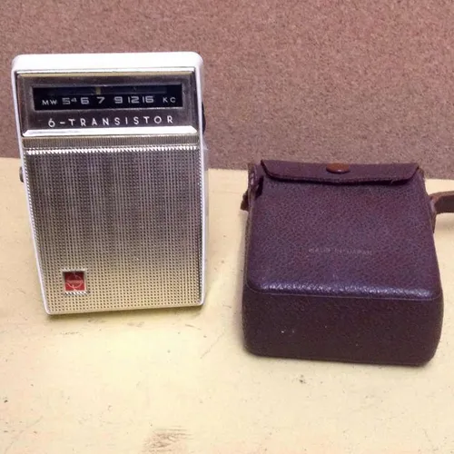 National Shirt Pocket Radio Six Transistor with leather carry case