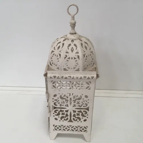 Small white lantern 