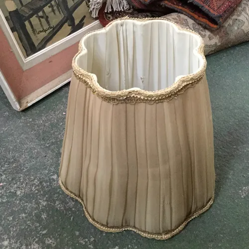 Period Cream Beige Pleated Wavy Lamp Shade