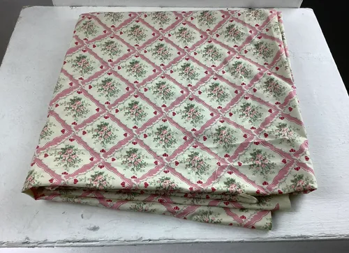 Pink diamond floral fabric 
