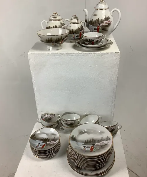 Tea Set with Japanese Print