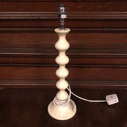 White Wavy Stick Lamp