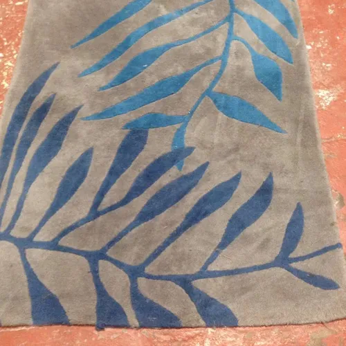 Grey Area Rug with Blue Leaf Decoration