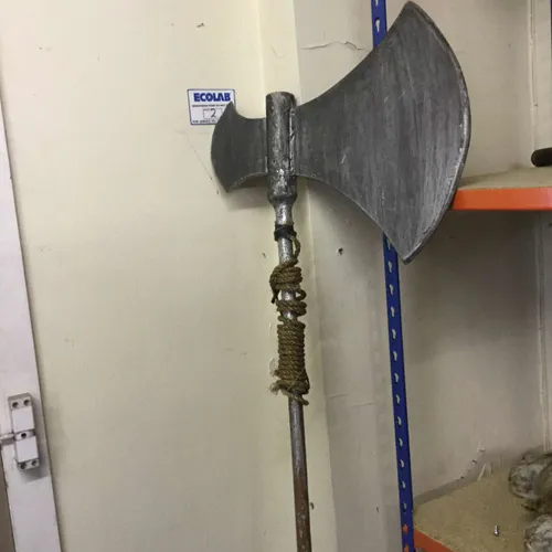 Fake axe prop