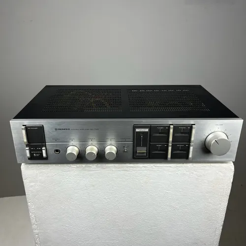 1980s Pioneer SA-740 HiFi Stereo Integrated Amplifier