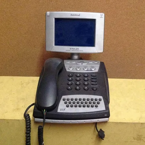 Year 2000 Amstrad Em@iler personal communication centre and telephone