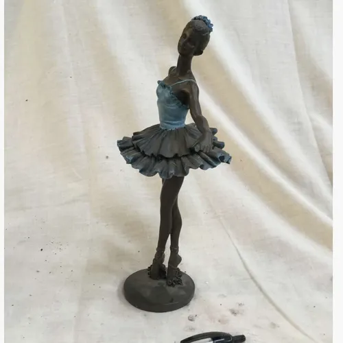 Plastic figurine 002