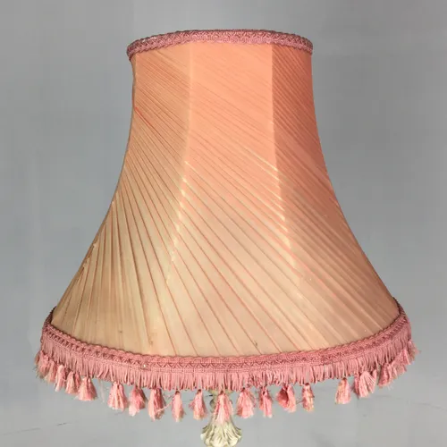 Dusty pink ribbed lamp shade with tassels
