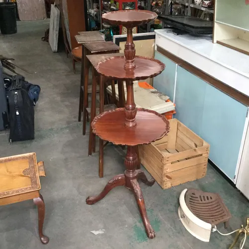 3 Tier Wooden Mahogany 'Dumb Waiter' Stand / Side Table