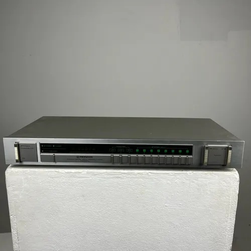 1980s Pioneer TX-301 FM/AM Digital Tuner