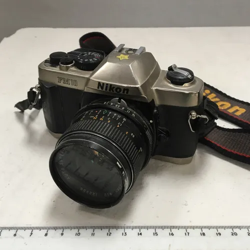 Nikon FM10 Camera