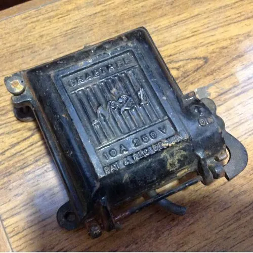 Crabtree fuse switch