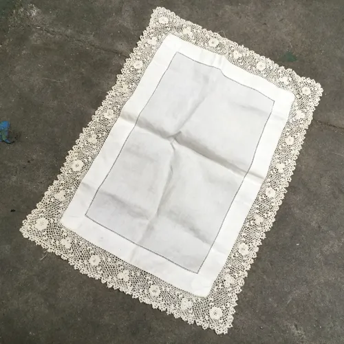 Various doilies/crocheted napkins