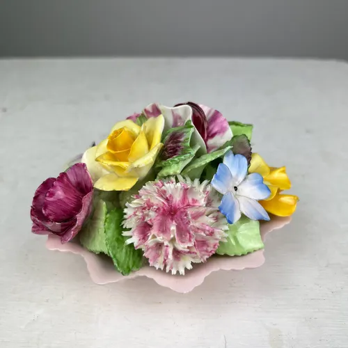 Radnor Bone Chine Flowers in Vase Ornament
