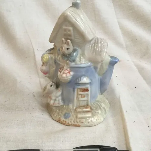 Ceramic Rabbits with Teapot House Ornament