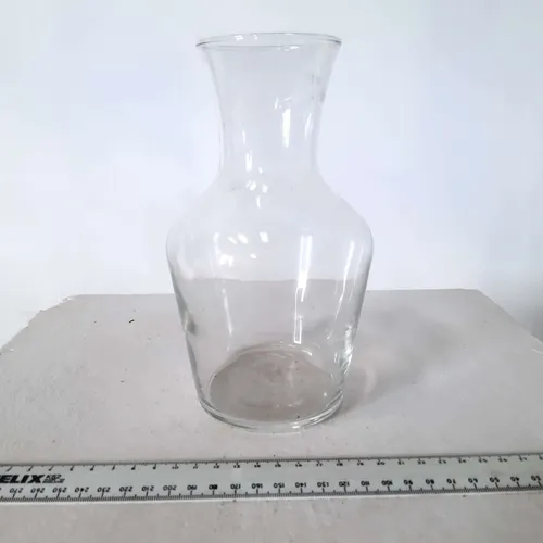 Clear glass vase/Caraffe