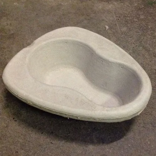 disposable bed pan
