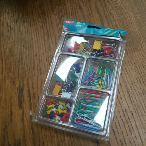 Boxed Set of Clips and Pins Stationary