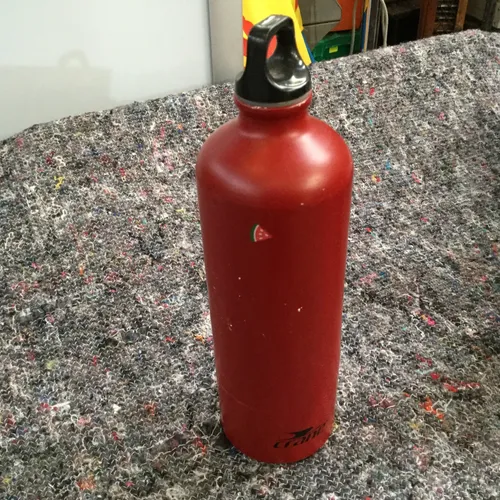 Red Metal Crane Water Bottle