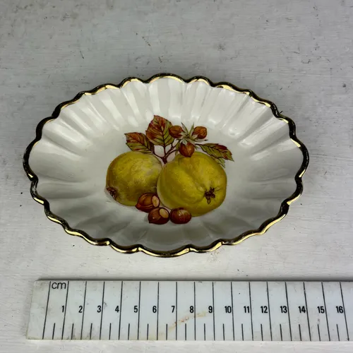 Crown Devon Fielding's Serving Plate with Fluted Edge and Apple Design 