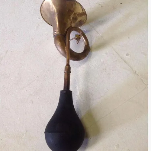 Brass Period Car Horn With Rubber Plunger