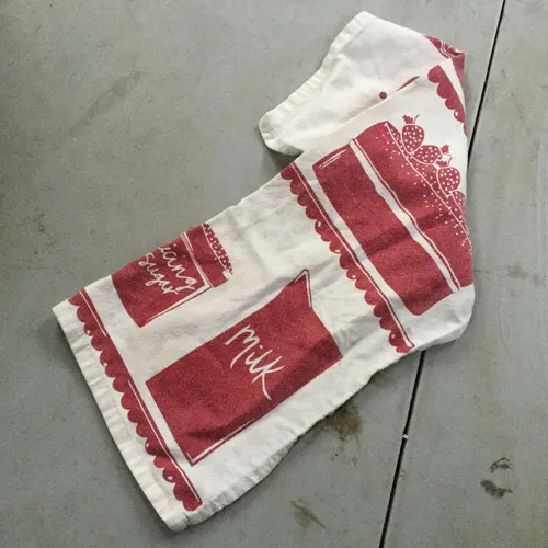 Tea towel with kitchen ingredients print