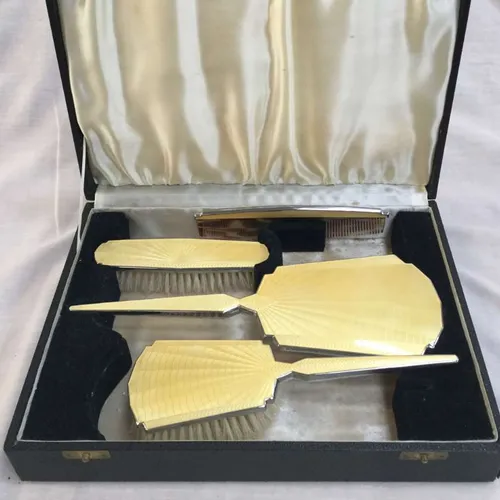 Period mirror and brush box