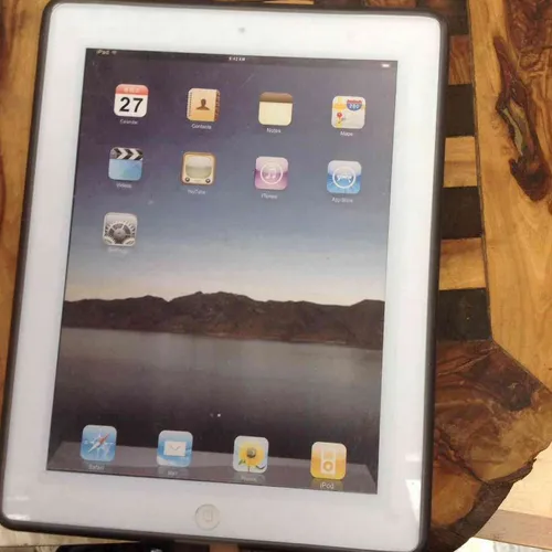 Fake ipad white