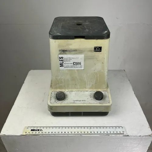 Cream Eppendorf Centrifuge 5412
